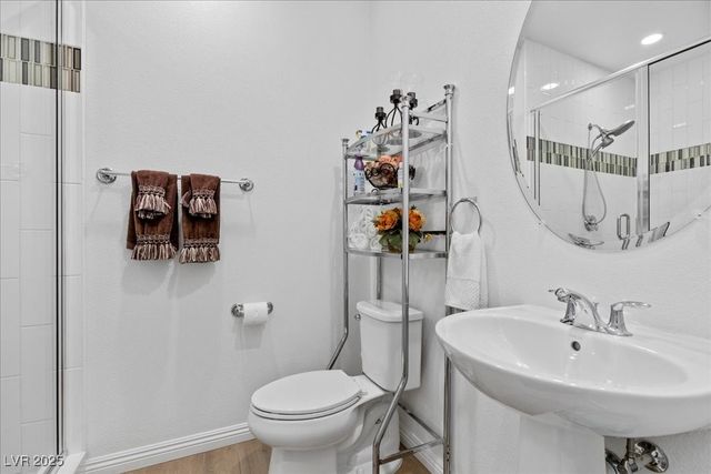 6722 Desert Crimson Street, Las Vegas, NV 89148