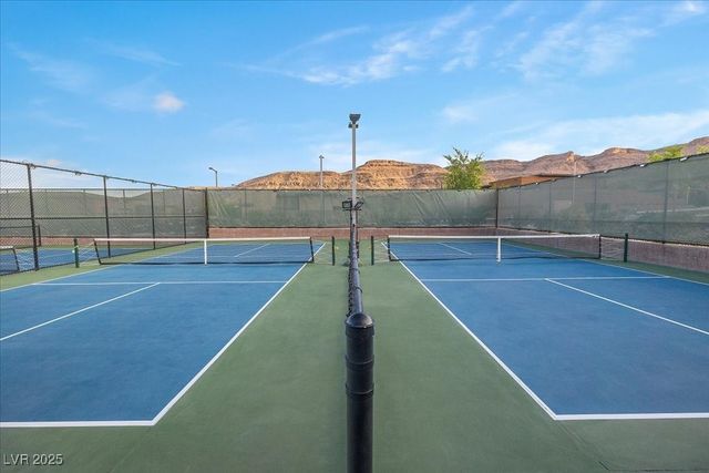 6722 Desert Crimson Street, Las Vegas, NV 89148