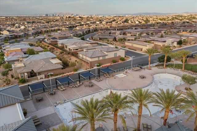 6722 Desert Crimson Street, Las Vegas, NV 89148