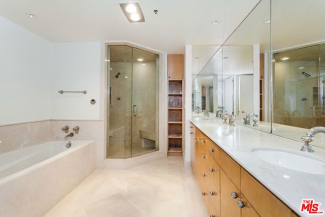 10750 Wilshire Boulevard 1602, Los Angeles, CA 90024