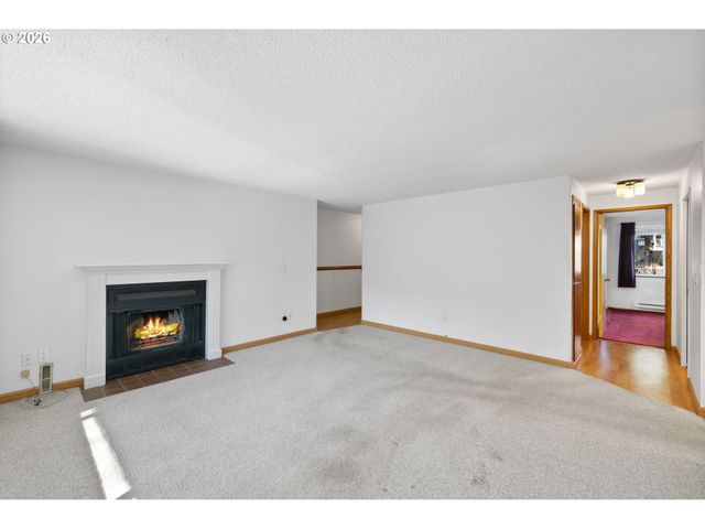 12600 Se FREEMAN Way 64, Milwaukie, OR 97222