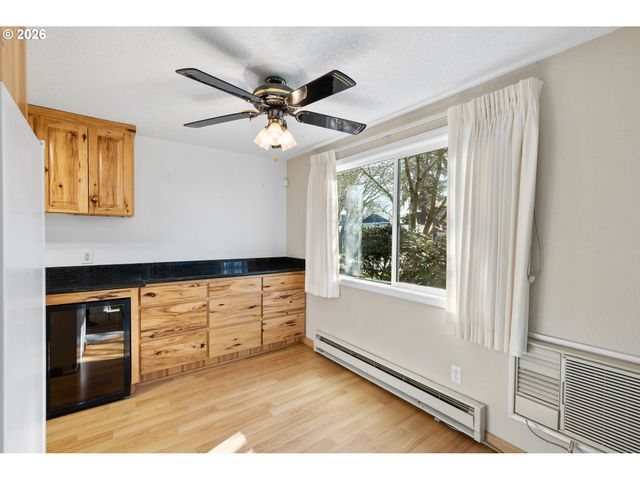 12600 Se FREEMAN Way 64, Milwaukie, OR 97222