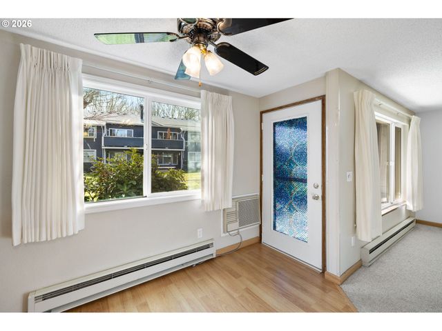 12600 Se FREEMAN Way 64, Milwaukie, OR 97222