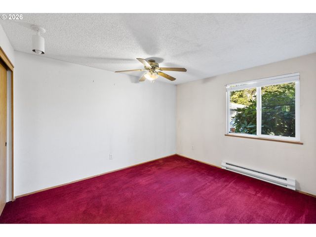 12600 Se FREEMAN Way 64, Milwaukie, OR 97222