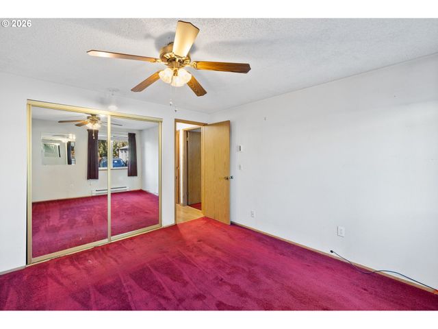 12600 Se FREEMAN Way 64, Milwaukie, OR 97222