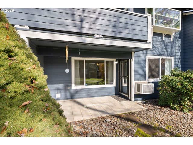 12600 Se FREEMAN Way 64, Milwaukie, OR 97222