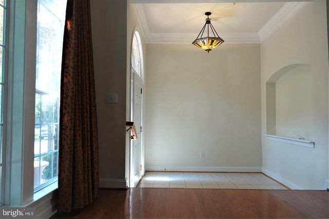 1115 CRESTFIELD DR, Rockville, MD 20850
