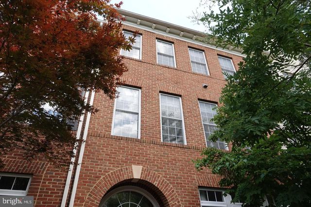 1115 CRESTFIELD DR, Rockville, MD 20850