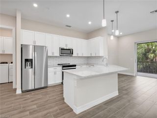 268 Indies DR E 201, Naples, FL 34114