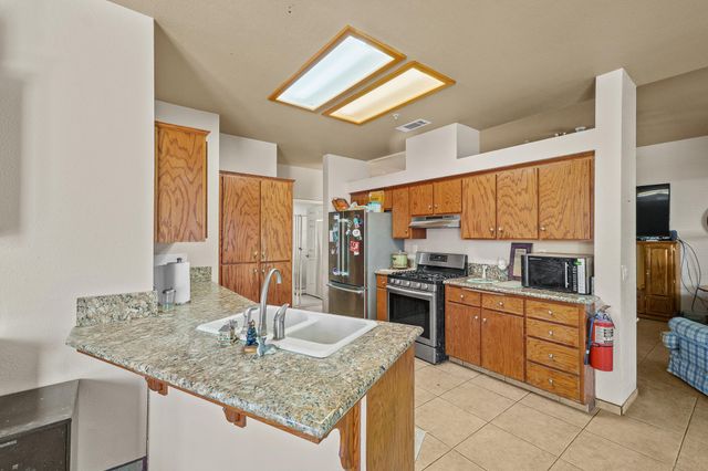 1857 W Westfield Avenue, Porterville, CA 93257