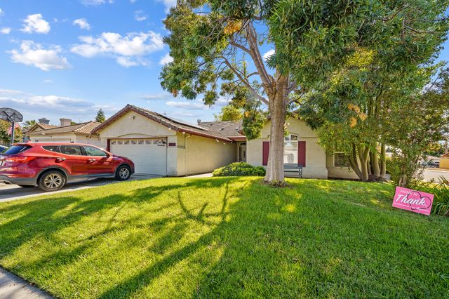 1857 W Westfield Avenue, Porterville, CA 93257