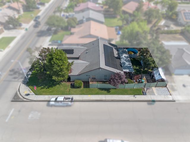 1857 W Westfield Avenue, Porterville, CA 93257