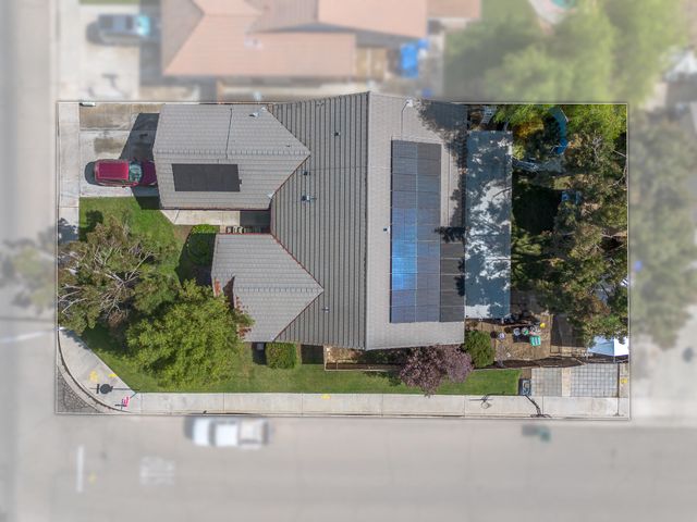 1857 W Westfield Avenue, Porterville, CA 93257