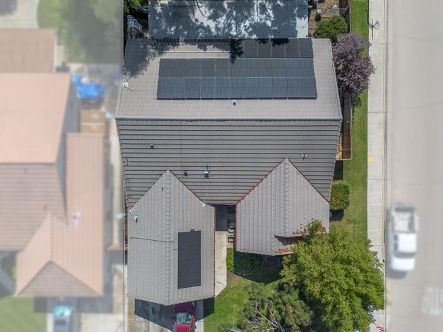 1857 W Westfield Avenue, Porterville, CA 93257