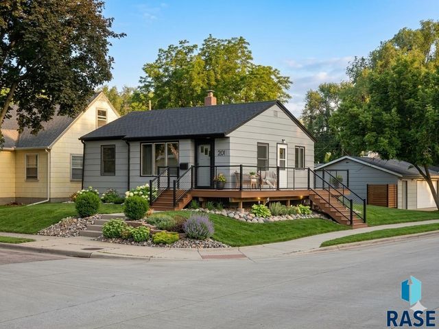 201 S Lincoln St Street, Sioux Falls, SD 57104