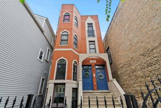 1955 W MELROSE Street 2, Chicago, IL 60657
