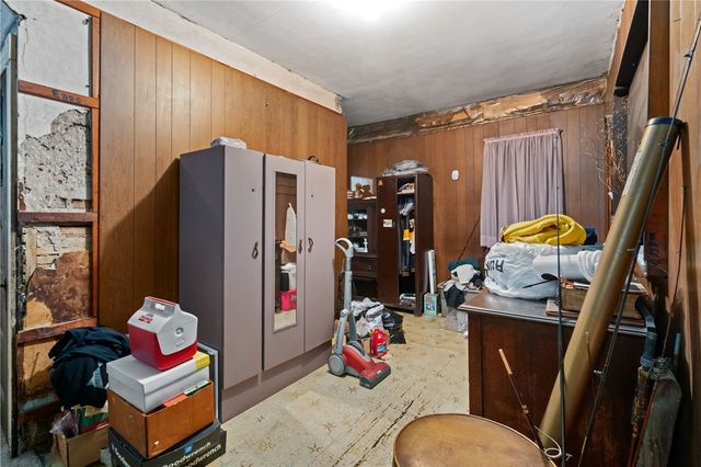 410 Pennsylvania Ave, Monaca, PA 15061