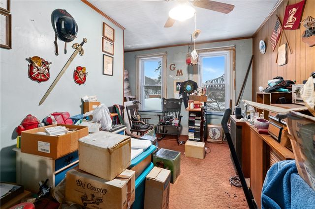 410 Pennsylvania Ave, Monaca, PA 15061