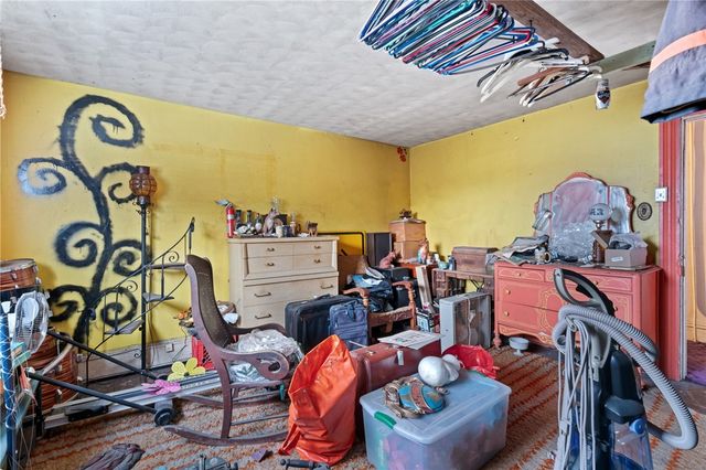 410 Pennsylvania Ave, Monaca, PA 15061