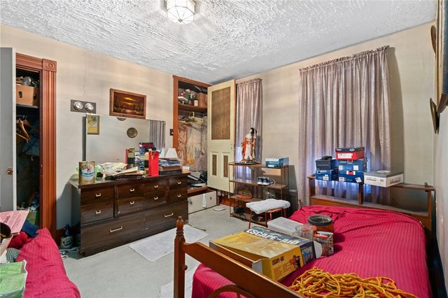 410 Pennsylvania Ave, Monaca, PA 15061