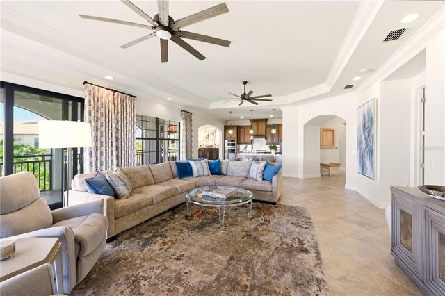 2555 MARQUESA ROYALE LANE PH 302, Naples, FL 34109