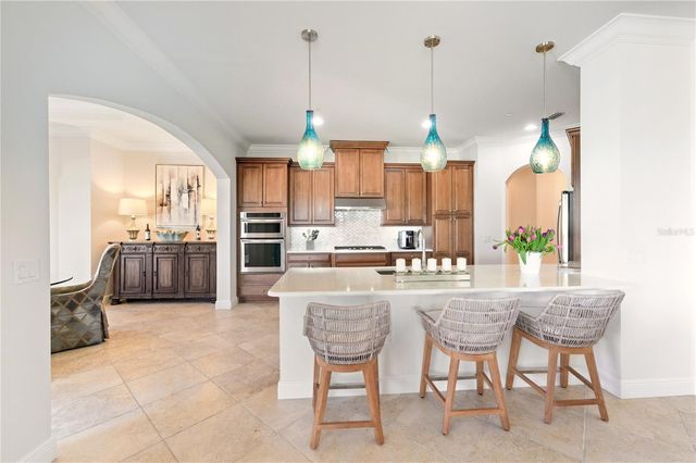 2555 MARQUESA ROYALE LANE PH 302, Naples, FL 34109