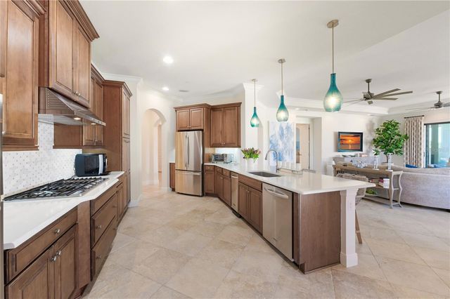 2555 MARQUESA ROYALE LANE PH 302, Naples, FL 34109