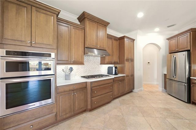 2555 MARQUESA ROYALE LANE PH 302, Naples, FL 34109