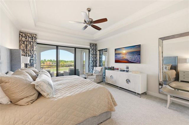 2555 MARQUESA ROYALE LANE PH 302, Naples, FL 34109