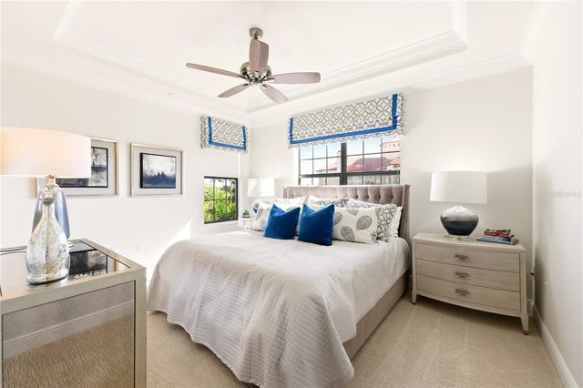 2555 MARQUESA ROYALE LANE PH 302, Naples, FL 34109