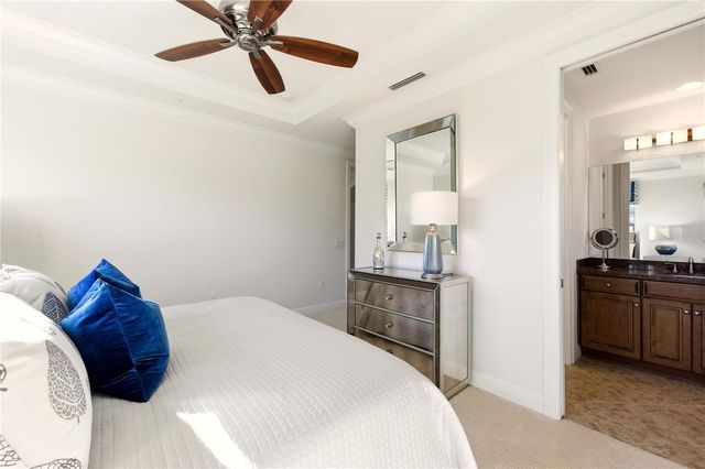 2555 MARQUESA ROYALE LANE PH 302, Naples, FL 34109
