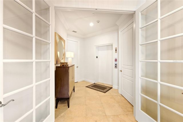 2555 MARQUESA ROYALE LANE PH 302, Naples, FL 34109