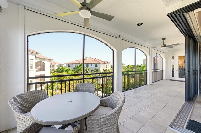 2555 MARQUESA ROYALE LANE PH 302, Naples, FL 34109