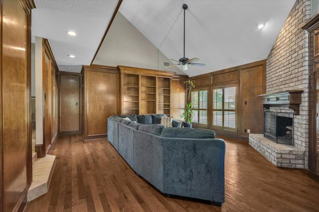 14815 Long Oak Drive, Houston, TX 77070