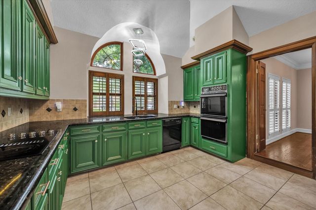14815 Long Oak Drive, Houston, TX 77070