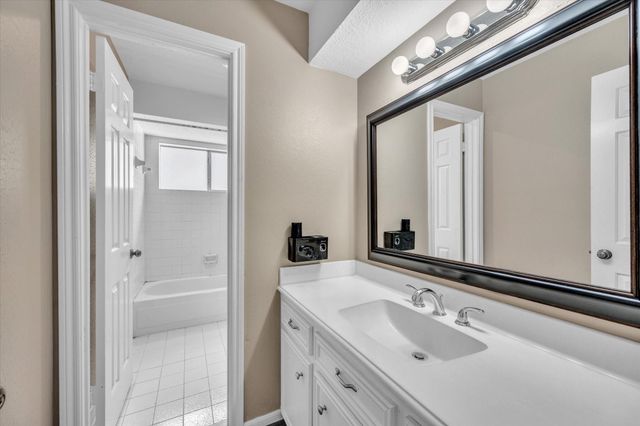 14815 Long Oak Drive, Houston, TX 77070
