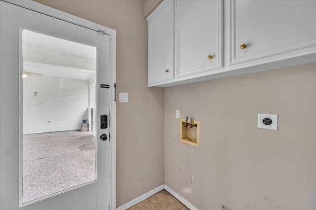 14815 Long Oak Drive, Houston, TX 77070