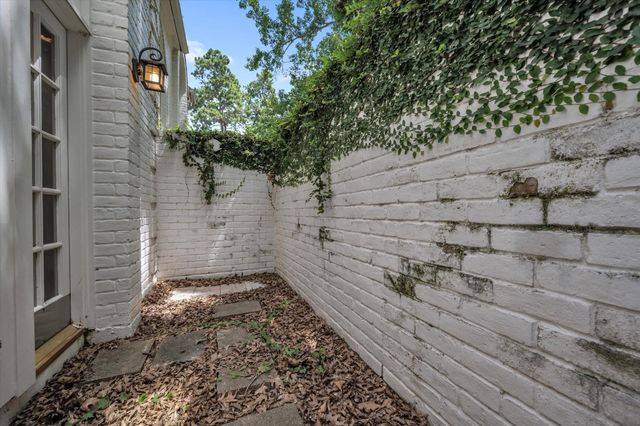 14815 Long Oak Drive, Houston, TX 77070
