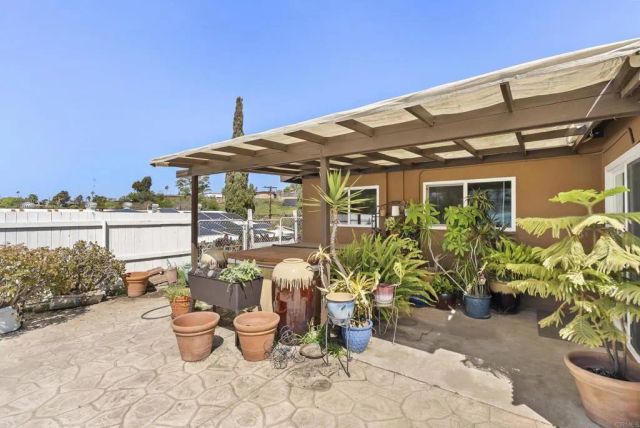 4657 Chateau Place, San Diego, CA 92117