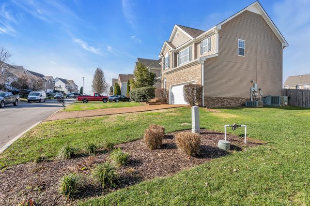 7009 Masonboro Dr, Spring Hill, TN 37174