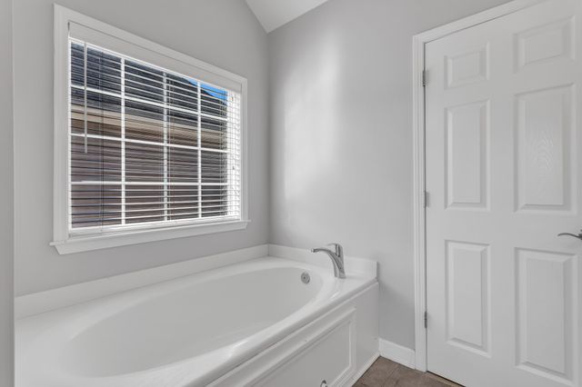 7009 Masonboro Dr, Spring Hill, TN 37174