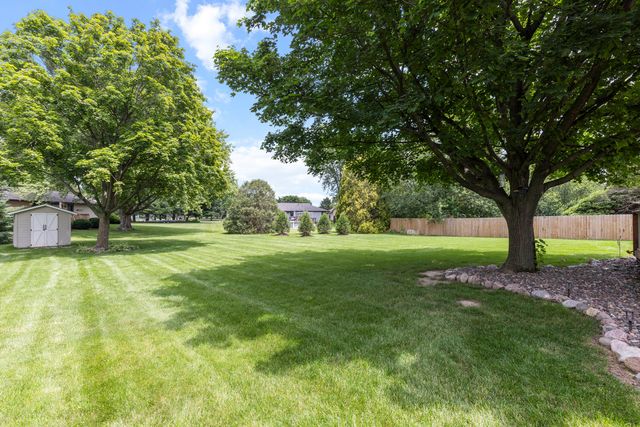 7575 FARMHOME Lane, Cherry Valley, IL 61016