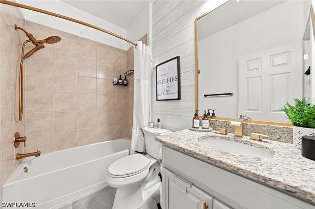 25227 Cordera Point DR, Bonita Springs, FL 34135