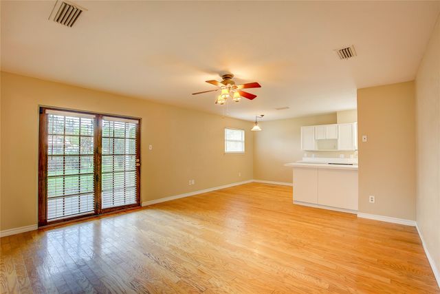 2104 Meadow Dale, Irving, TX 75060