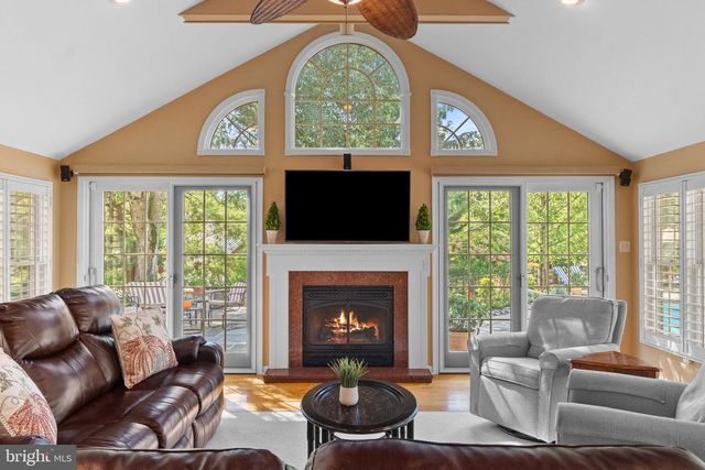 1504 SCHOOL HOUSE LN, Gwynedd Valley, PA 19437