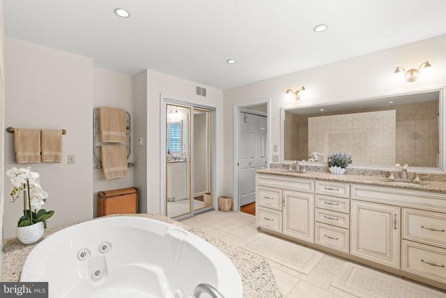 1504 SCHOOL HOUSE LN, Gwynedd Valley, PA 19437