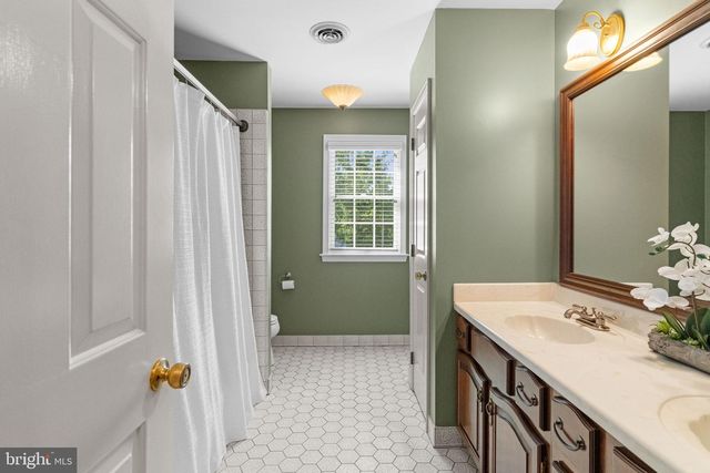 1504 SCHOOL HOUSE LN, Gwynedd Valley, PA 19437