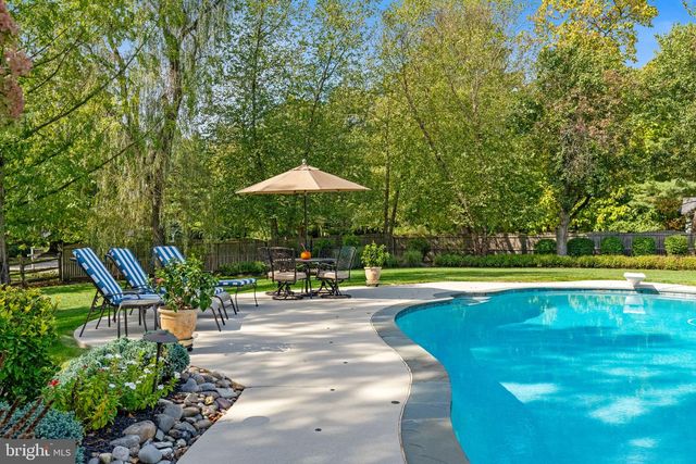 1504 SCHOOL HOUSE LN, Gwynedd Valley, PA 19437