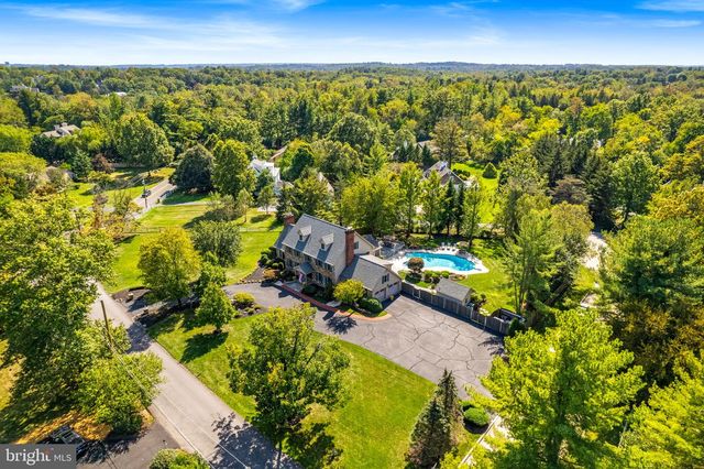 1504 SCHOOL HOUSE LN, Gwynedd Valley, PA 19437