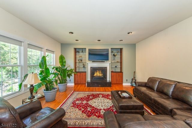 14 Bluffs Ct, Hamburg Boro, NJ 07419